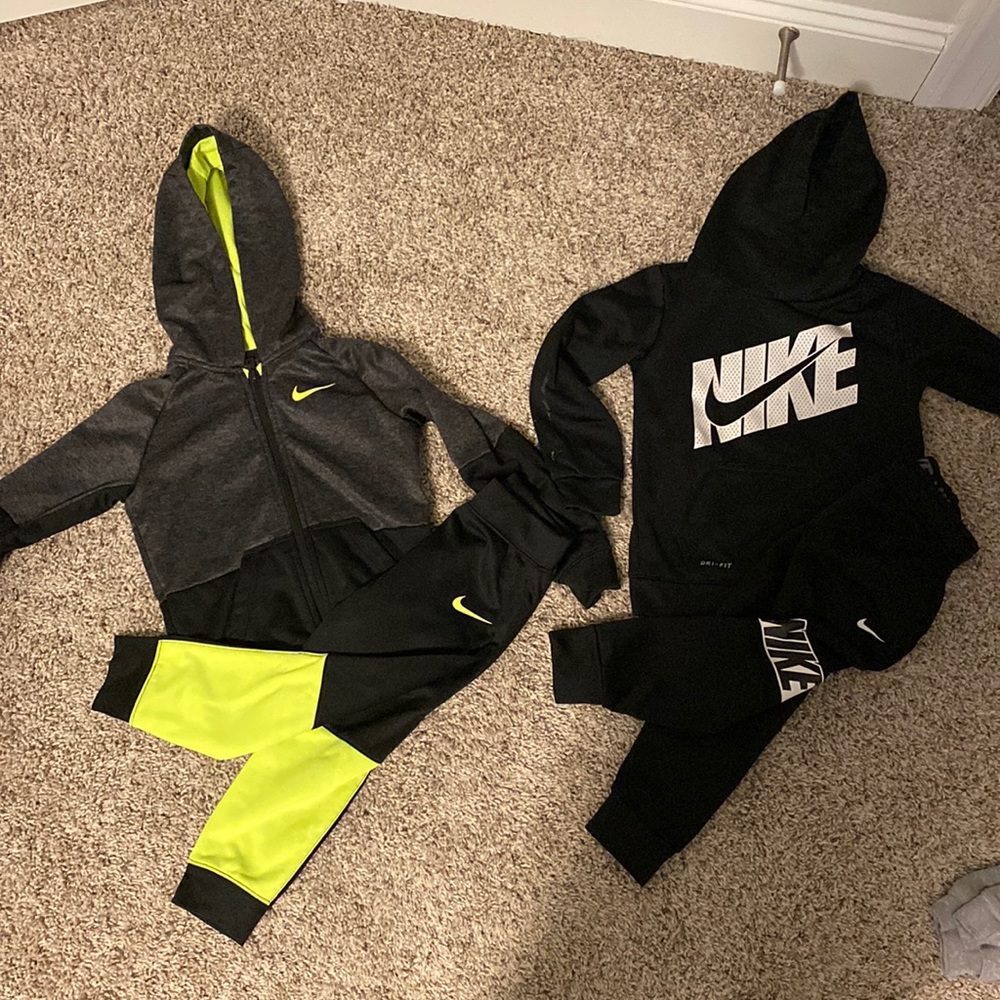 Nike Sweatsuits